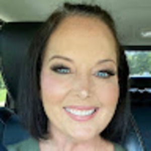 Meet your Posher, Dee